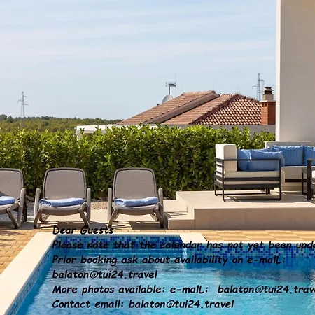 Apartment Lasttminutebooking - The Esterhazy Villa At Balaton